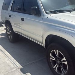 1999 Toyota 4Runner 