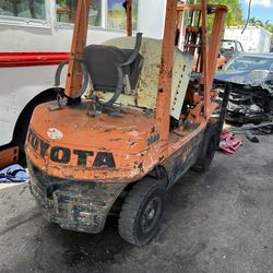 Toyota Forklift 2660
