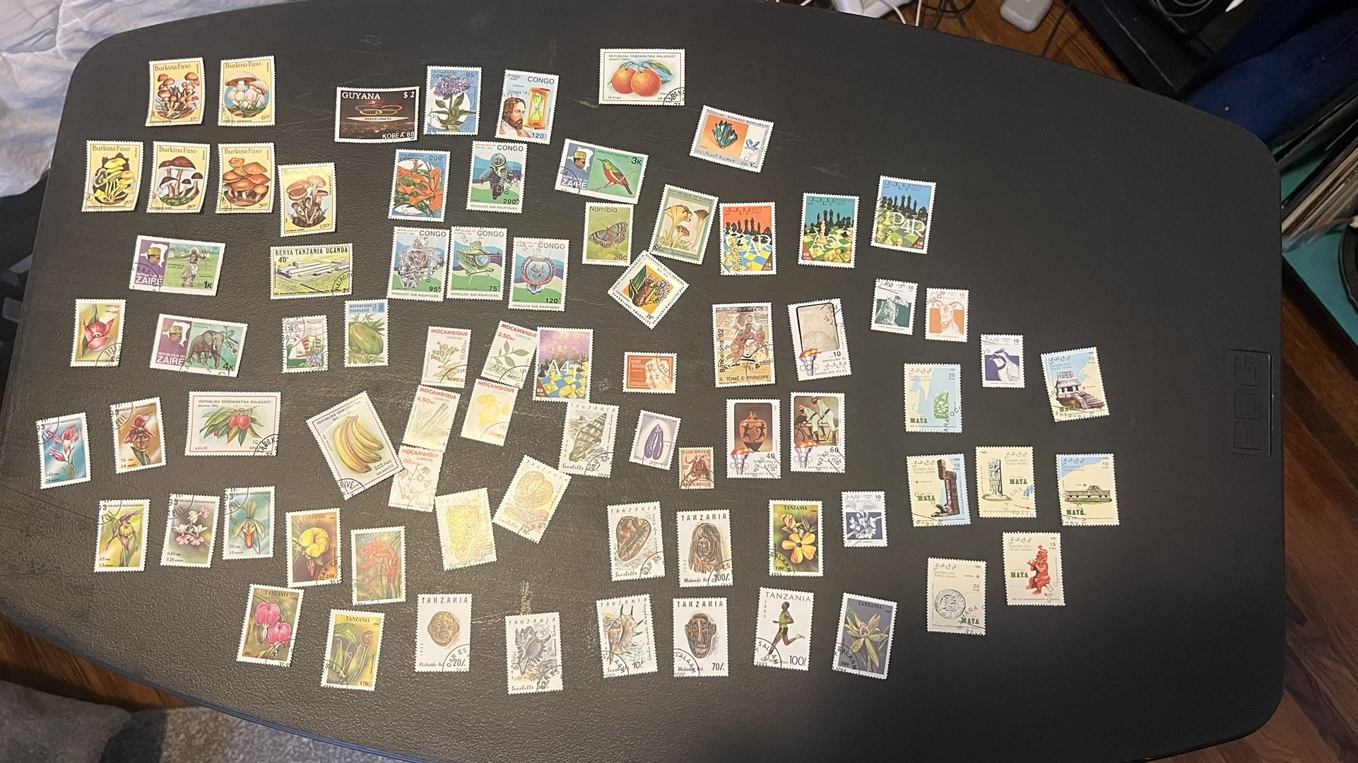 Stamp Collection Make Me An Offer! Around 400 Stamps 