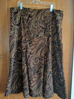 size 12 Paisley print skirt