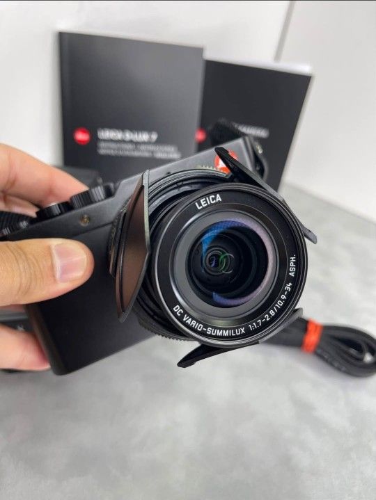 Leica D-Lux7 camera
