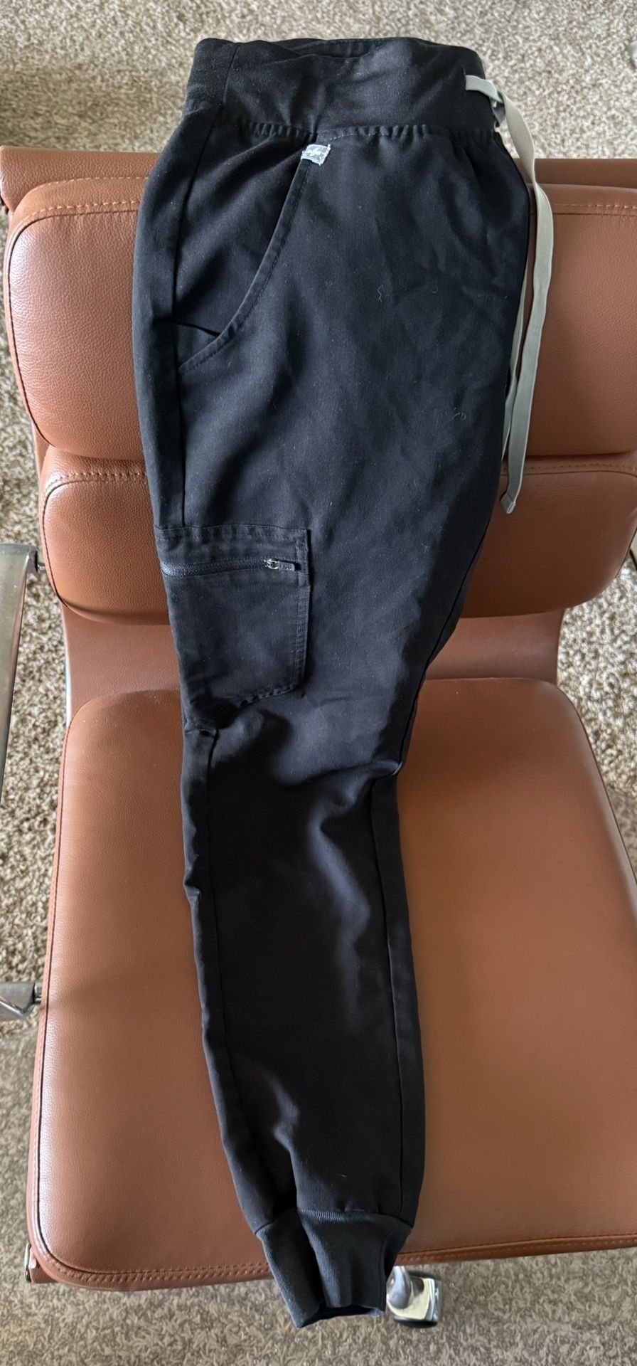 FIGS Yola Skinny Jogger Scrub Pants – Women’s Black (XS)