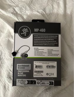 Mackie MP-460 In-Ear Monitors With Quad Balanced Armature Clear