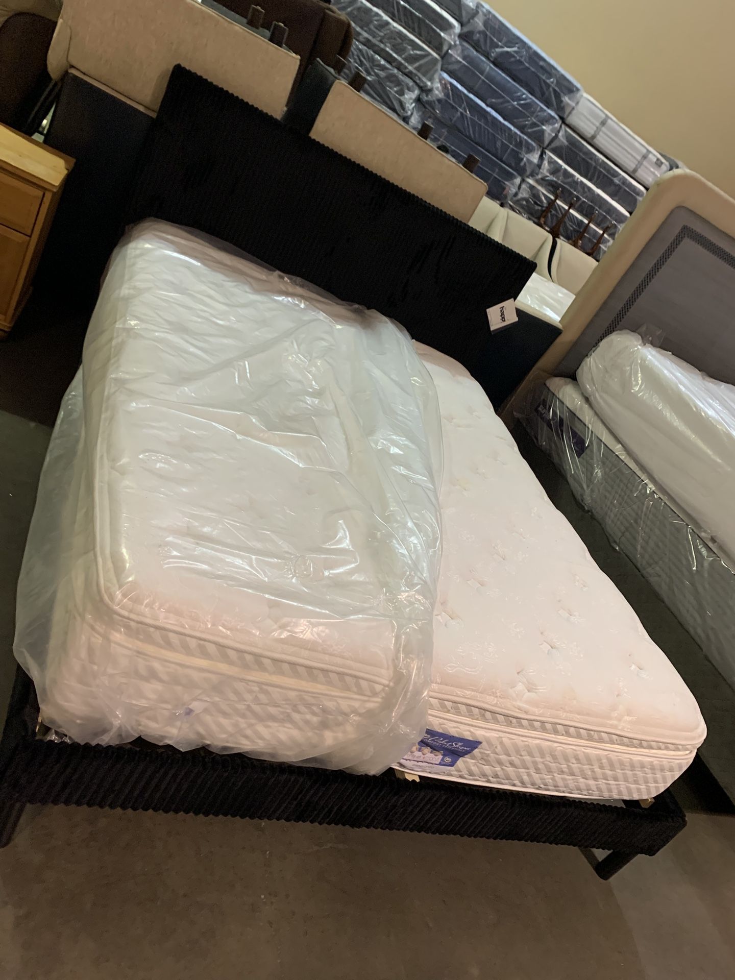 Queen Bed Frame With Mattress