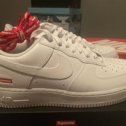 Supreme x Air Force 1 Low “Box Logo - White” size 8.5