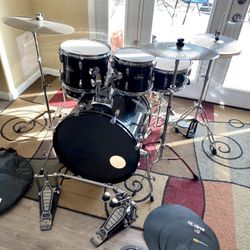 Pearl Roadshow Complete Drum Set 22 10 12 16 14” Double Pedal New Quiet Cymbals Stands Pdp Throne $450  Cash 2401 N. Euclid Ave. Upland 91784. It has 