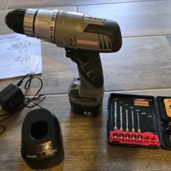 Craftsman Drill-Driver 3/8 in with drill bits set