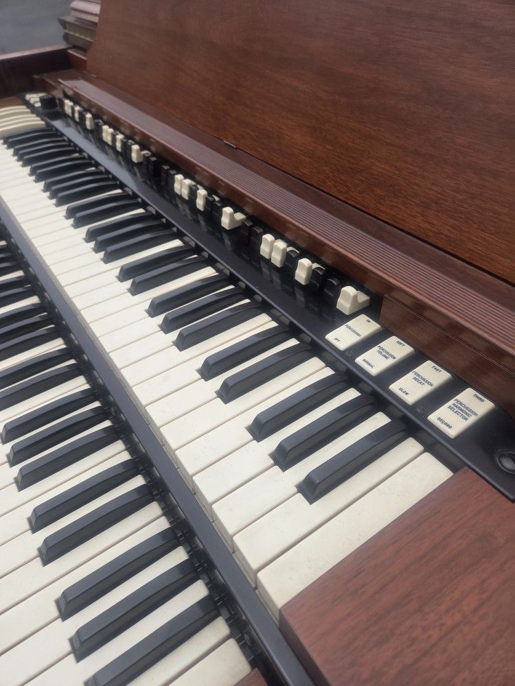 Church Organ Hammond RT-3