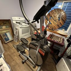 Schwin 431 Elliptical 