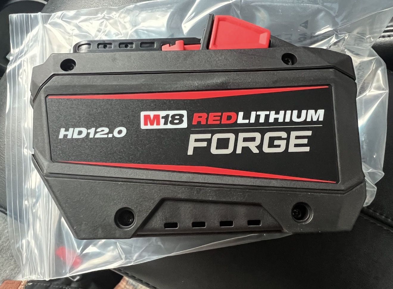 MILWAUKEE 12.0AH BATTERY