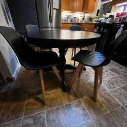 Ingatorp Extendable Pedestal Table And 4 Swivel Chairs