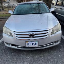 2005 TOYOTA AVALON LIMITED EDITION 