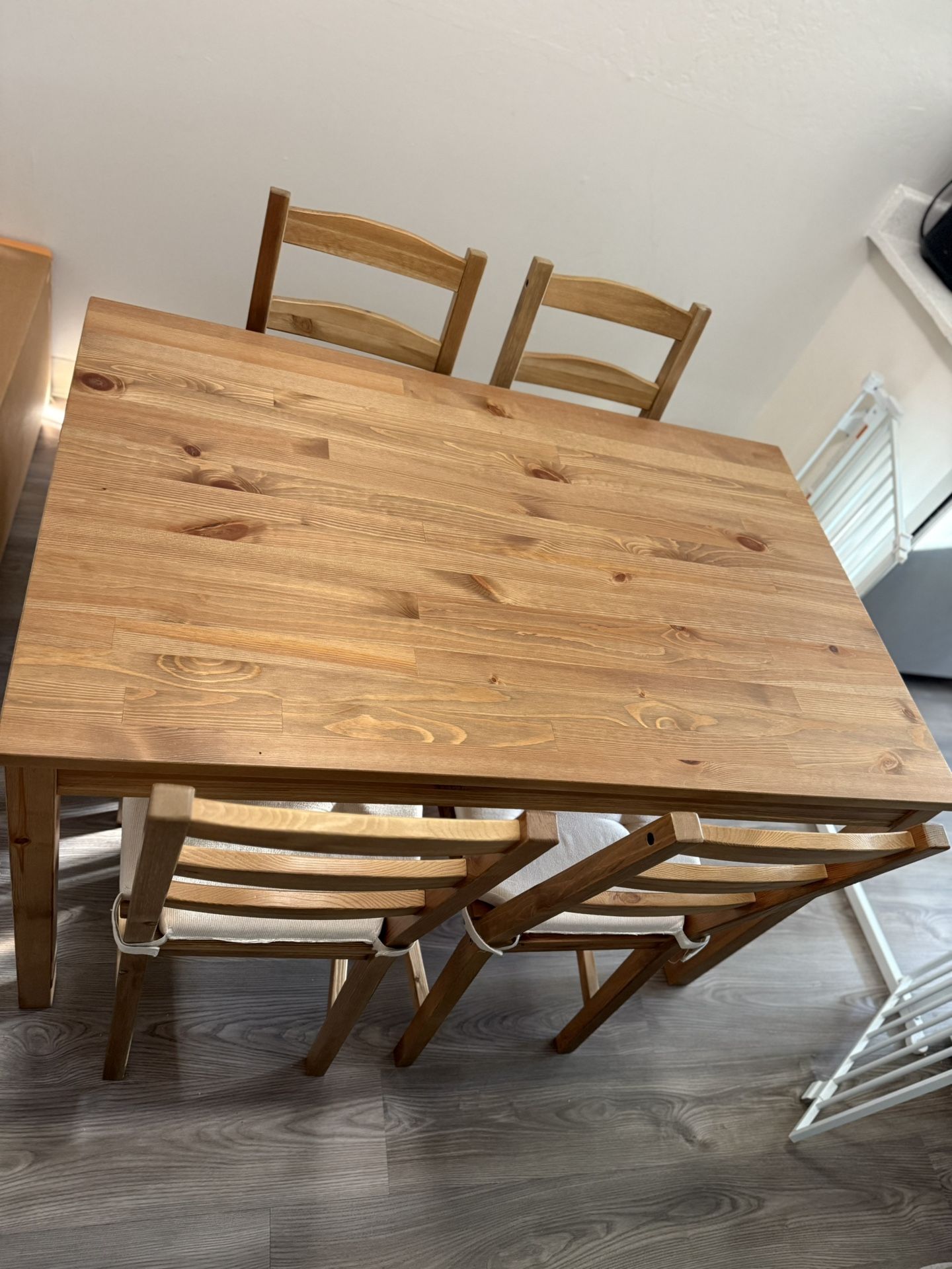 Modern Dining Table Set -4 Chairs
