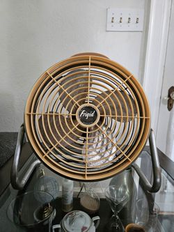 MCM Electric 12 Inch Tabletop Fan By Frigid