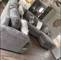 Large Light Gray Sectional Sofa with Chaise