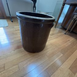 Antique stoneware 8 gal crock unmarked elephant ear handles Albany slip glaze farmhouse decor 1800s Comes with glass top if you want to make a table o