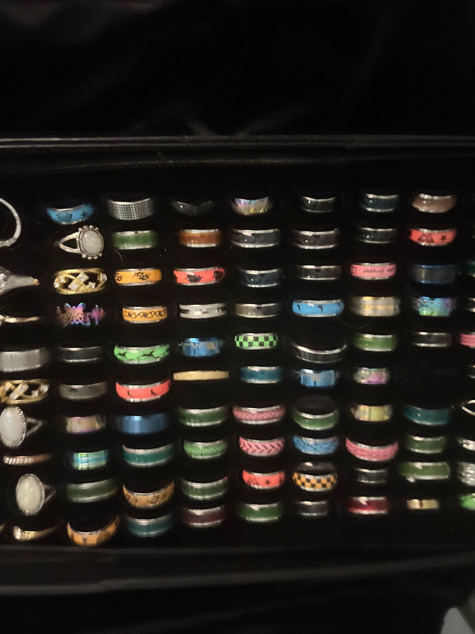 Beautiful Exotic Rings for sale. Beautiful Styles & Sizes Many Rings to Choose For Sale ($5.00 & $10.00)