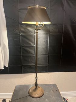 Mid-century brass tole shade floor lamp with horn