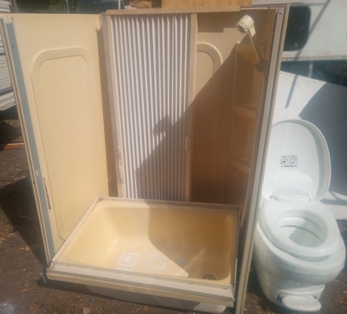 RV/Trailer/Motorhome Bathroom (complete set)