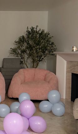 Pink furry bean bag chair 45x45