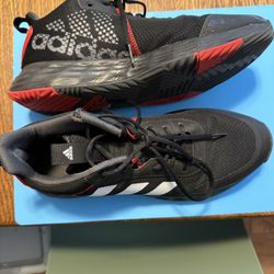 Size 11 1/2 Men’s Adidas Basketball Shoes