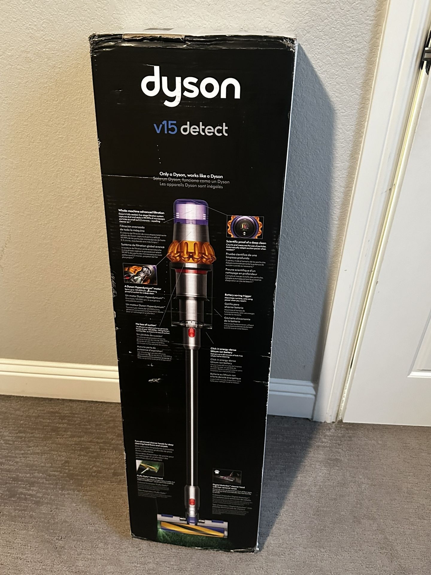 New dyson V15 Detect Vacuum 