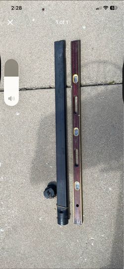 4 ft wooden level with case