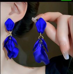 Earring