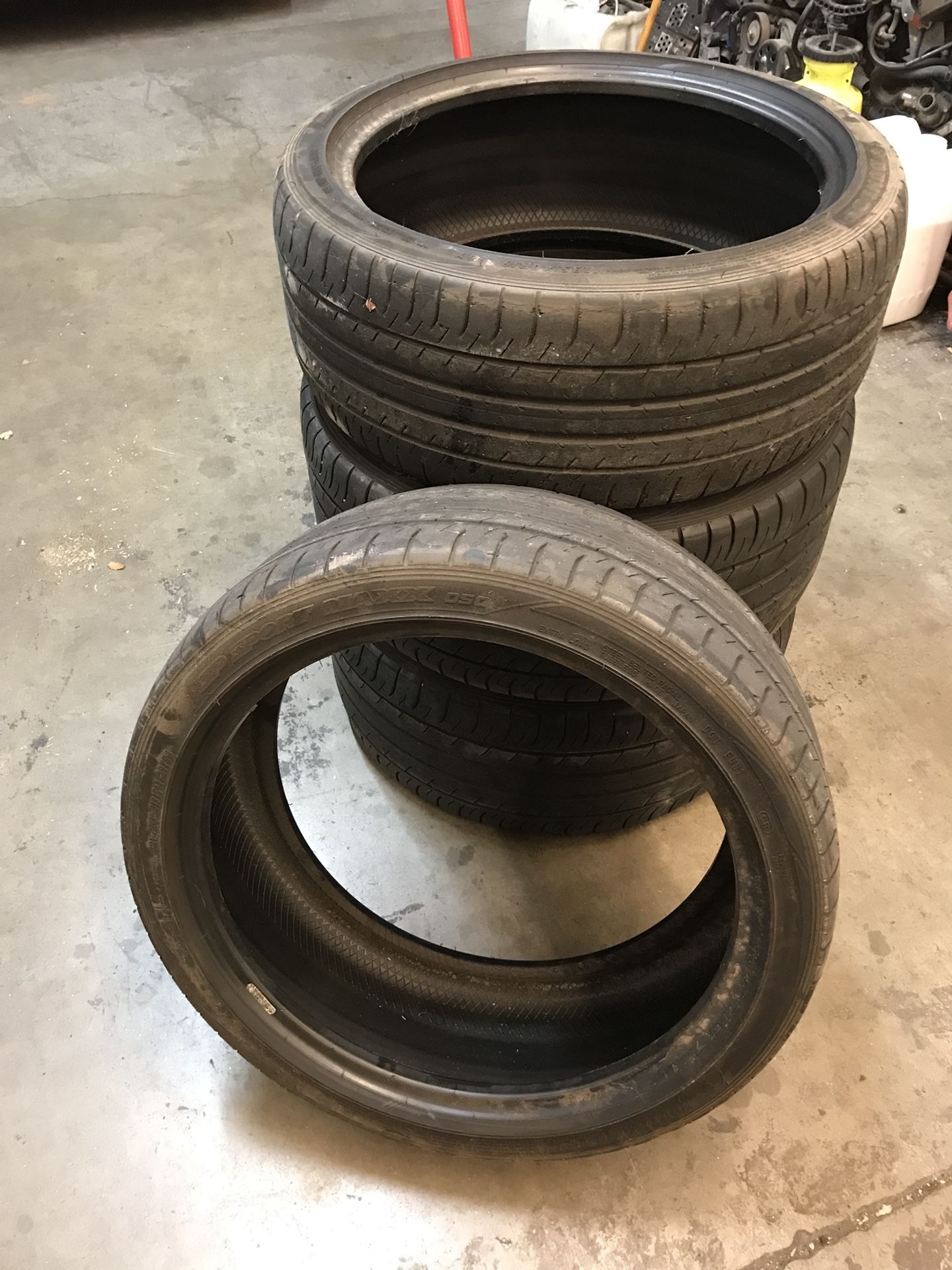 Used Dunlop tires 235/40r19 and 265/35r19