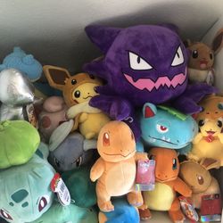 20+ Pokemon Plushies 