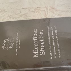 New Twin Size Sheet Set