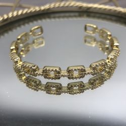 New Stunning Non Tarnish Bangle