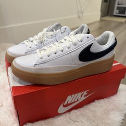 Nike Low Blazer