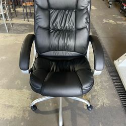 brand new  Office Chair High Back Computer Chair Ergonomic Desk Chair, PU Leather Adjustable Height Modern Executive Swivel Task Chair,Black $100  War