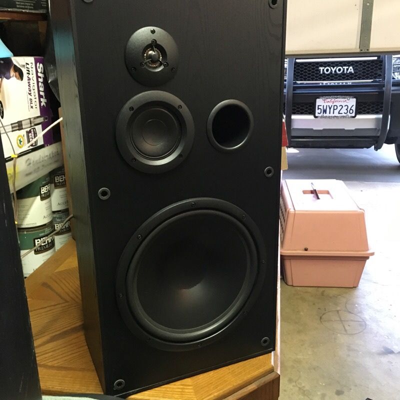 KLH9912 speaker pair for Sale in Covina, CA OfferUp