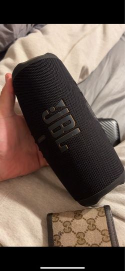 JBL charge 5 (trade for walking pad)