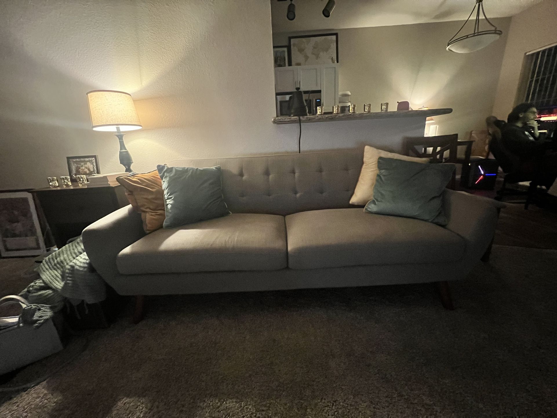 Couch (free throw/ Blanket Included)