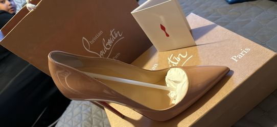 Christian Louboutin - Size 40