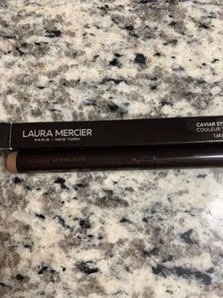 Laura Mercier - eyeshadow stick