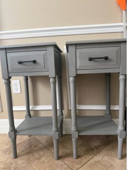 Set of end tables