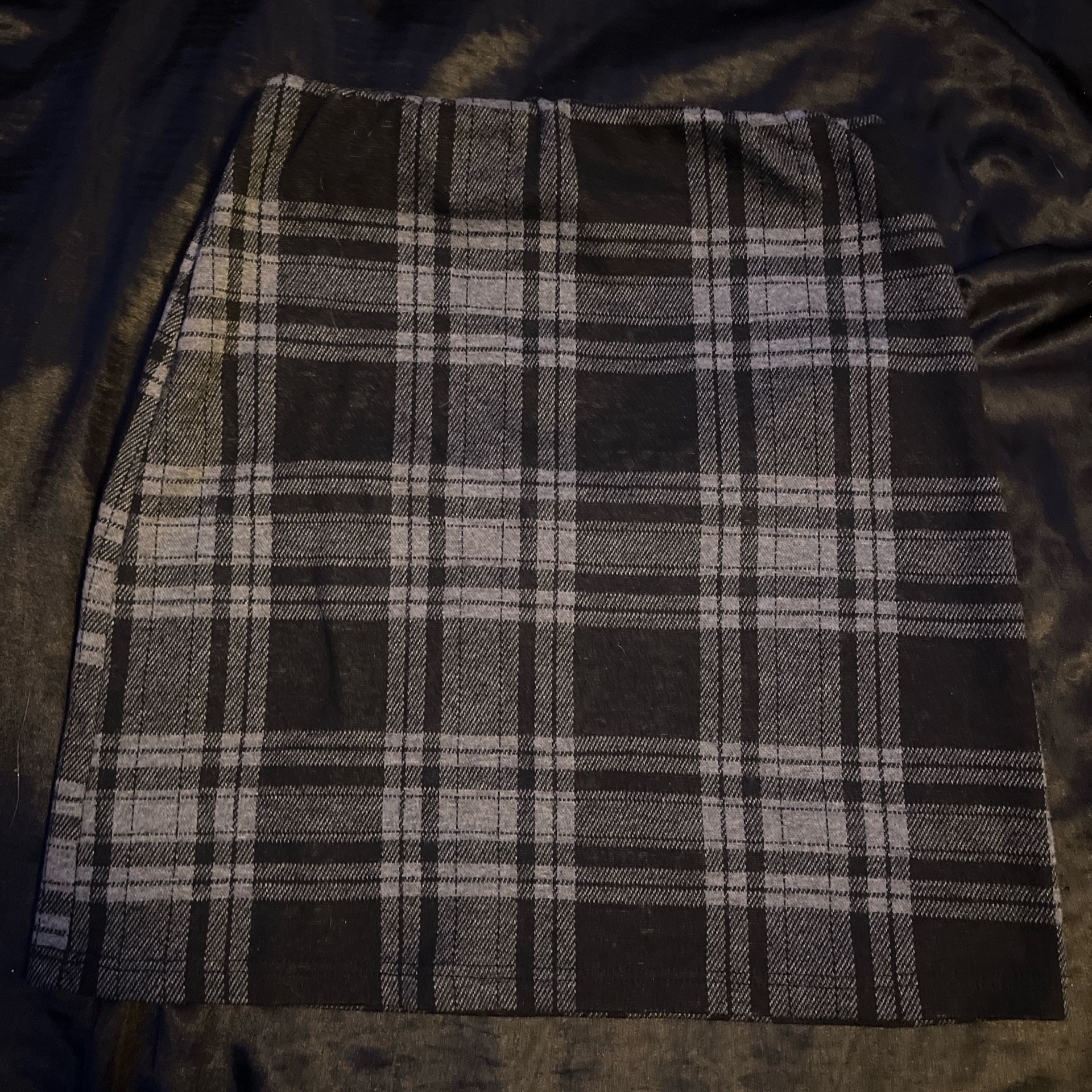 plaid skirt 