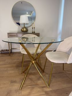 Modern Round Glass Dining Table – Gold Base Statement Piece