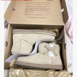 Kookaburra UGG Boots Victoria Mini Size 8