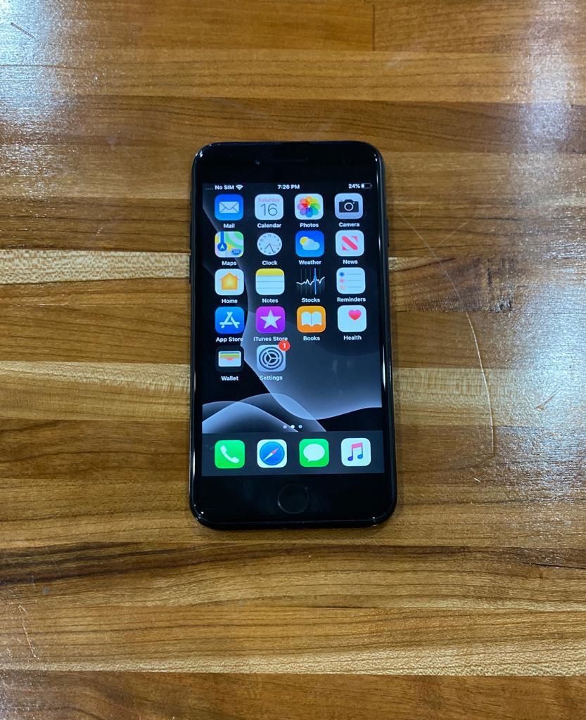 Apple iPhone 7 128GB JetBlack Unlocked -Fully Working!!!! -NOT NEGOTIABLE