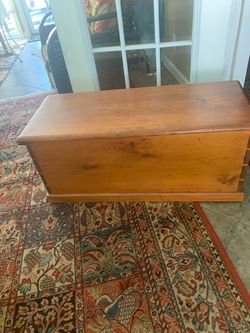 Antique 6 board pine blanket box