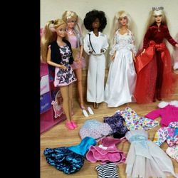 Barbie doll's  & Accessory