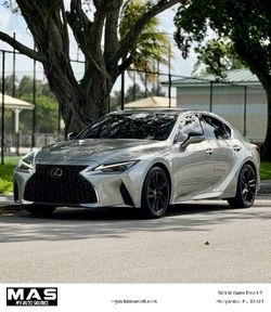2021 Lexus IS
