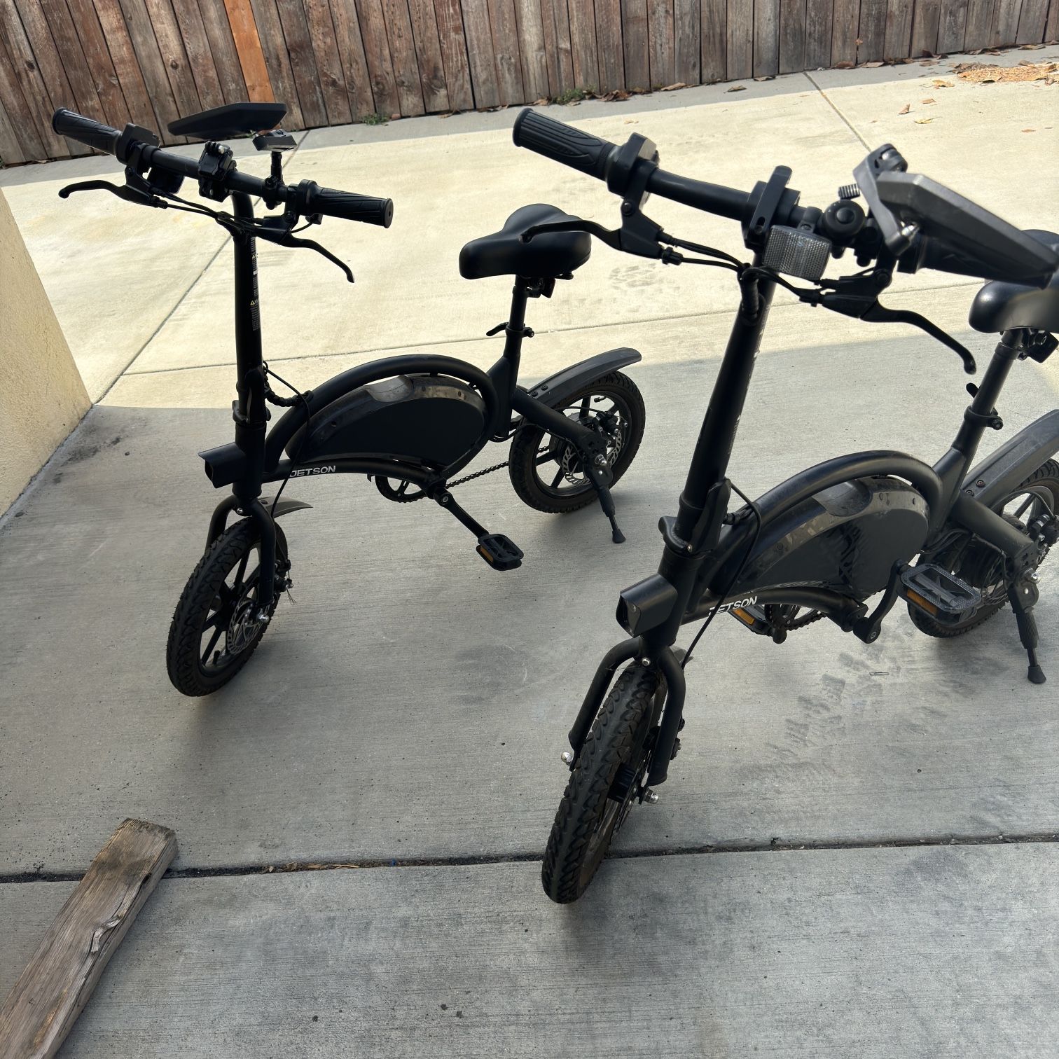 jetson bolt electric bicycle Pro Max Bike, Portable Electric Bike with Carry Handles, Folding Design, and Twist Throttle, Up to 15.5 Mph, 14-Inch Tires, Age 12+ : Sports & Outdoors listed Bolt Pro checks all the boxes for commuting and casual riding Jetson Bolt electric bicycle review: