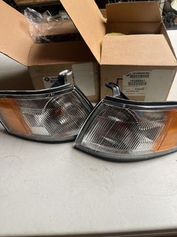 95-99 Nissan Sentra Corner Lights