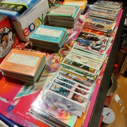 Large Lot Baseball Cards 250+
